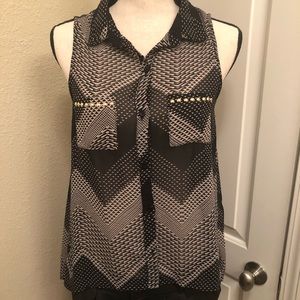 Sleeveless Studded Blouse -Black